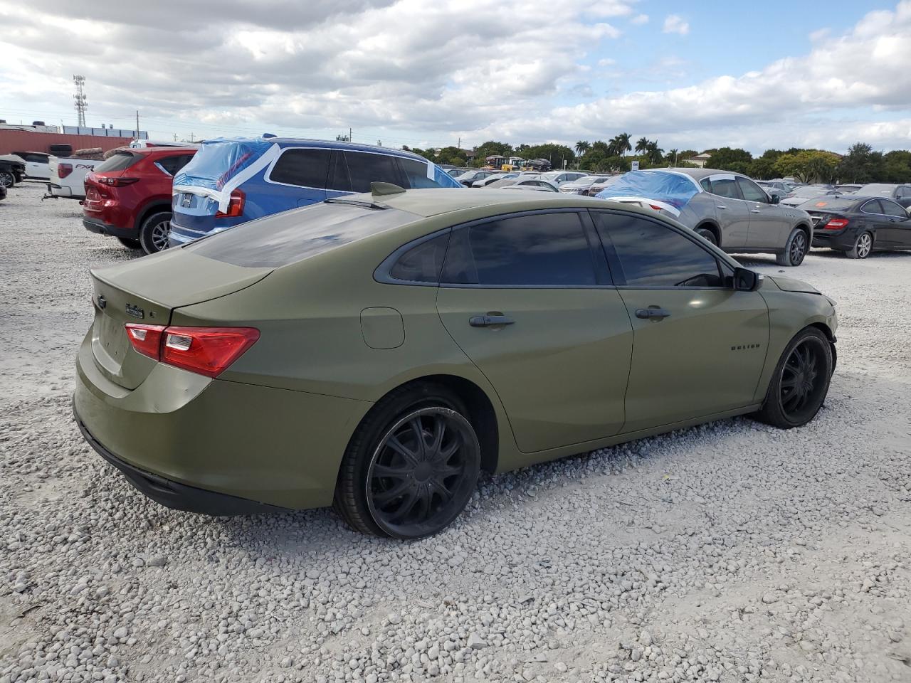 2018 Chevrolet Malibu - Image 3