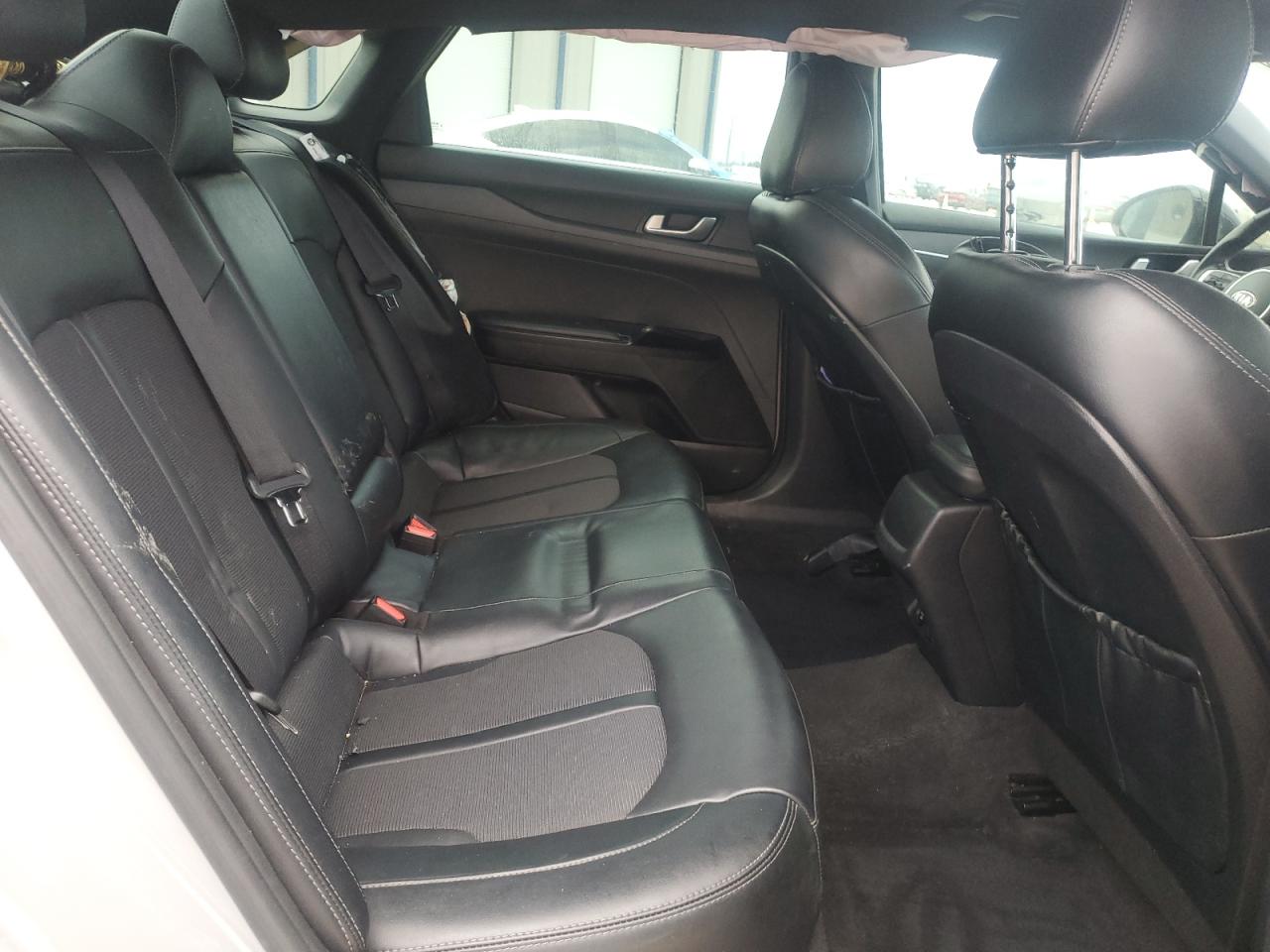 2021 Kia K5 - Image 10
