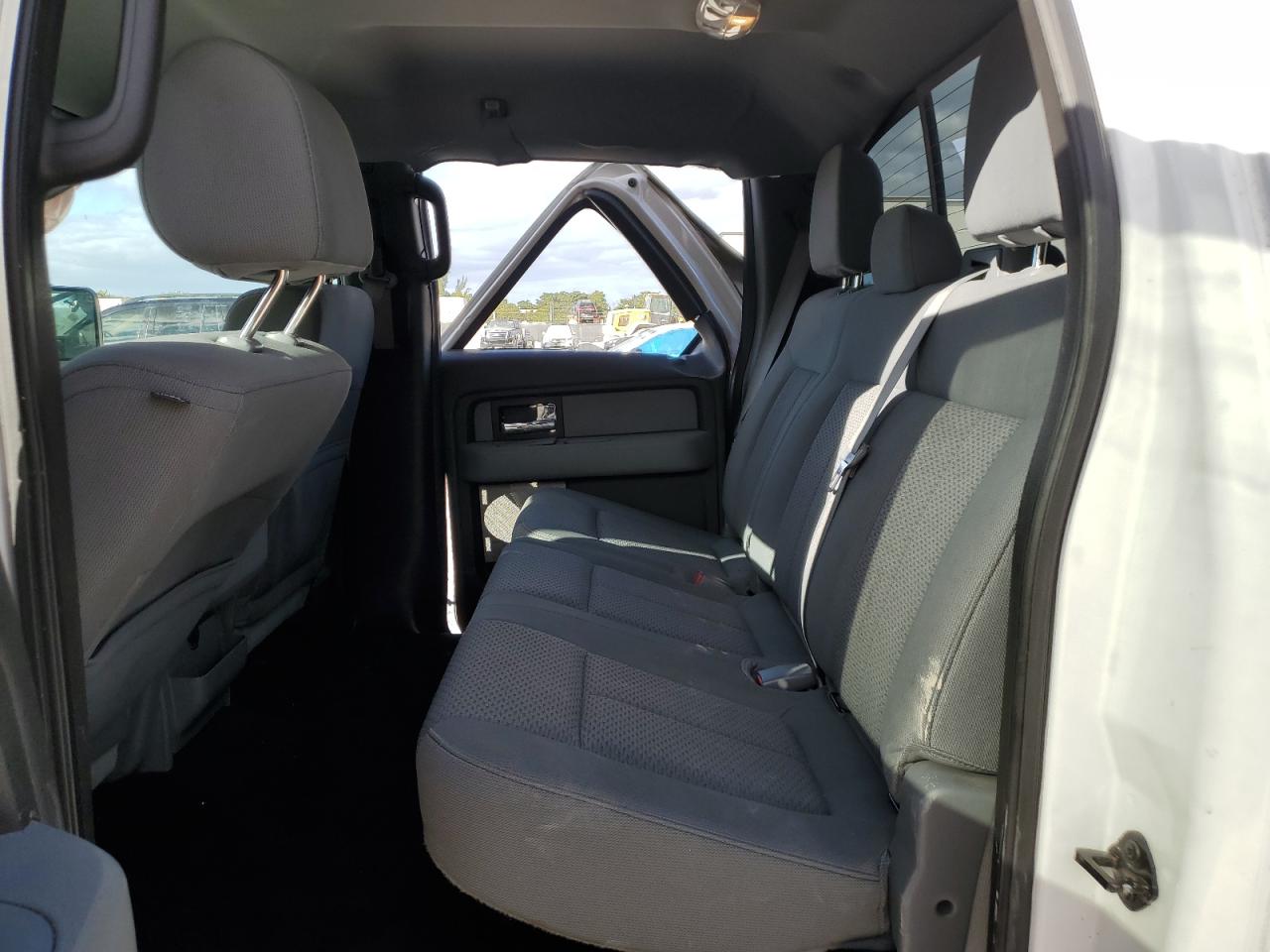 2013 Ford F-150 - Image 10