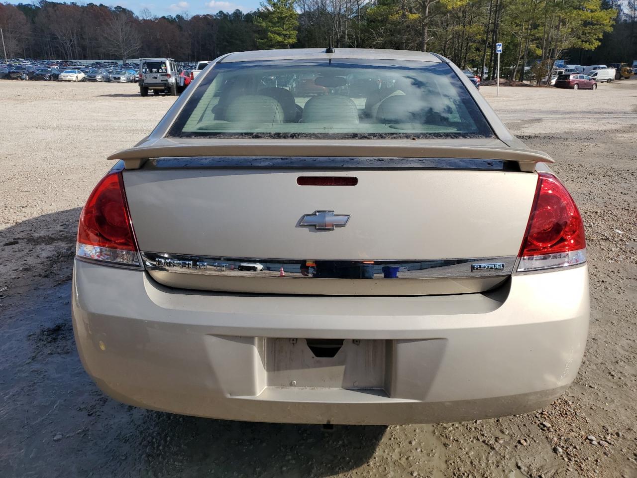 2011 Chevrolet Impala - Image 6