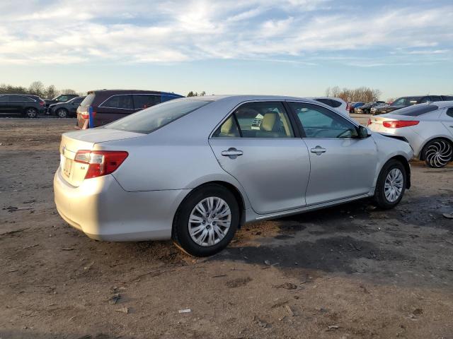 Sedans TOYOTA CAMRY 2012 Silver