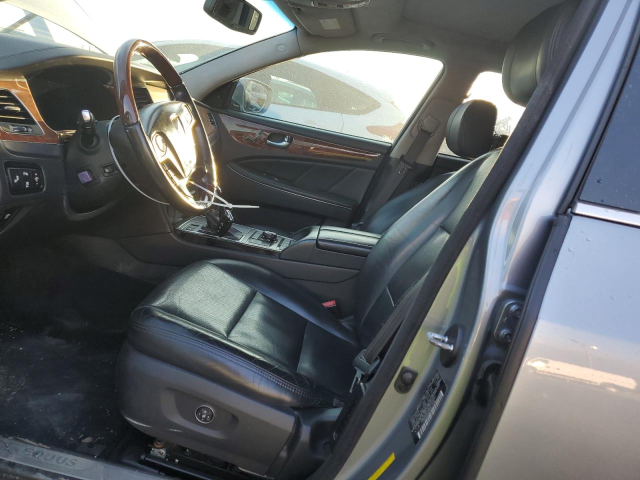 2015 Hyundai Equus Signature VIN: KMHGH4JH4FU093847 Lot: 83905174