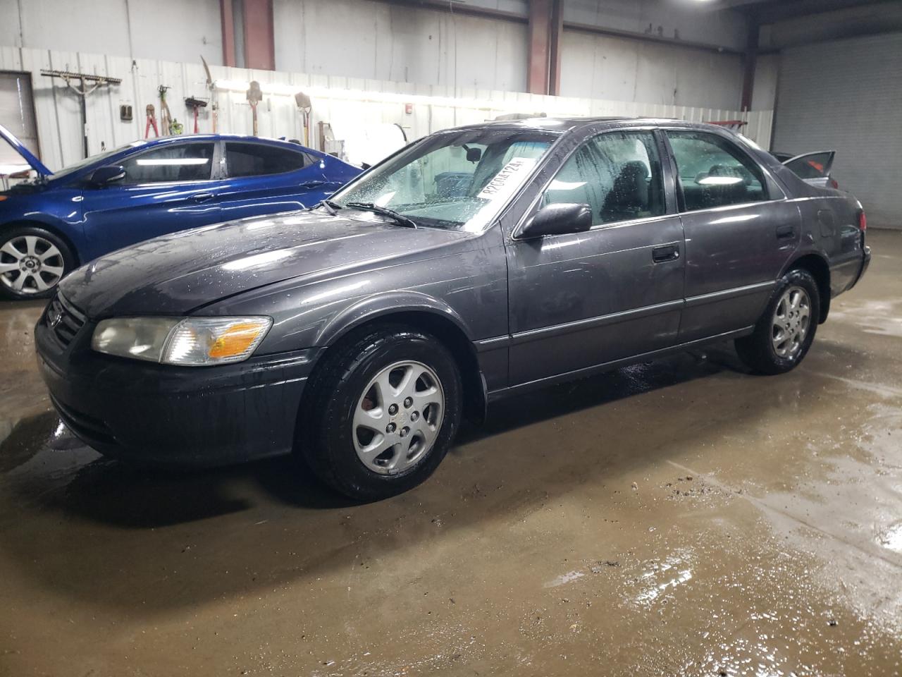 2000 Toyota Camry - Image 1