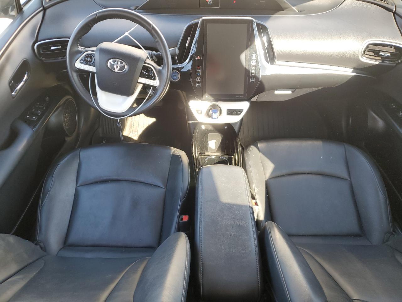 2017 Toyota Prius - Image 8