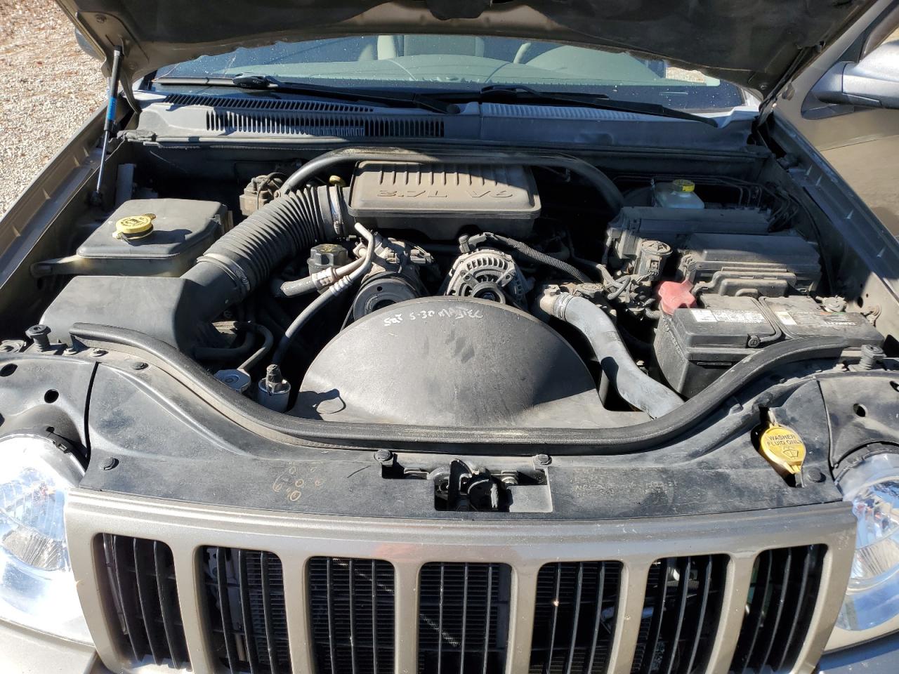 2006 Jeep Grand Cherokee - Image 13