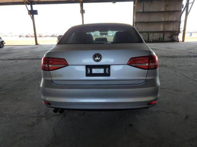Седаны VOLKSWAGEN JETTA 2015 Серебристый