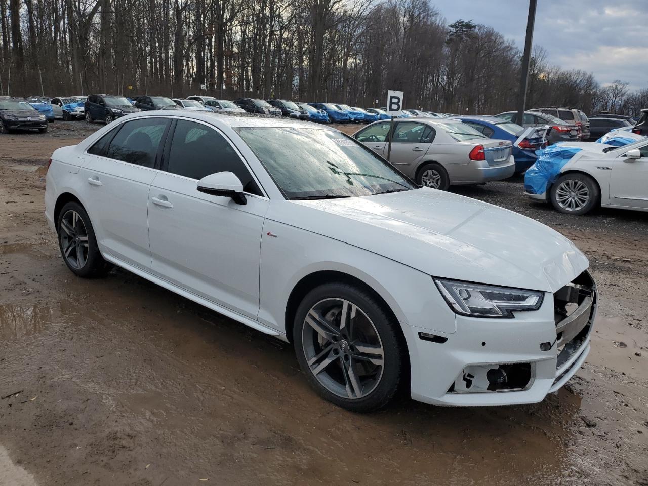 VIN WAUENAF47JN013711 2018 AUDI A4 no.4