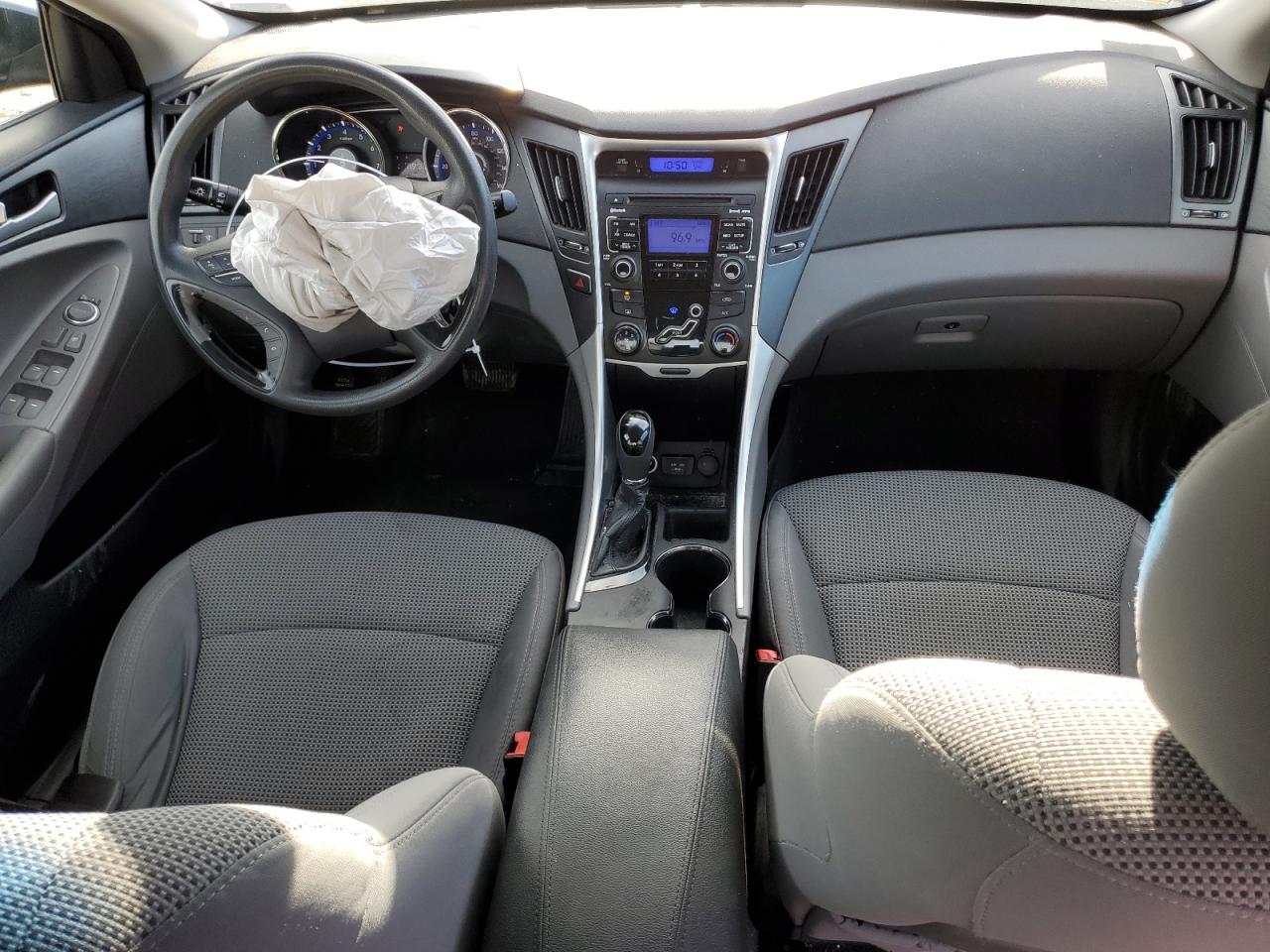 2011 Hyundai Sonata - Image 8