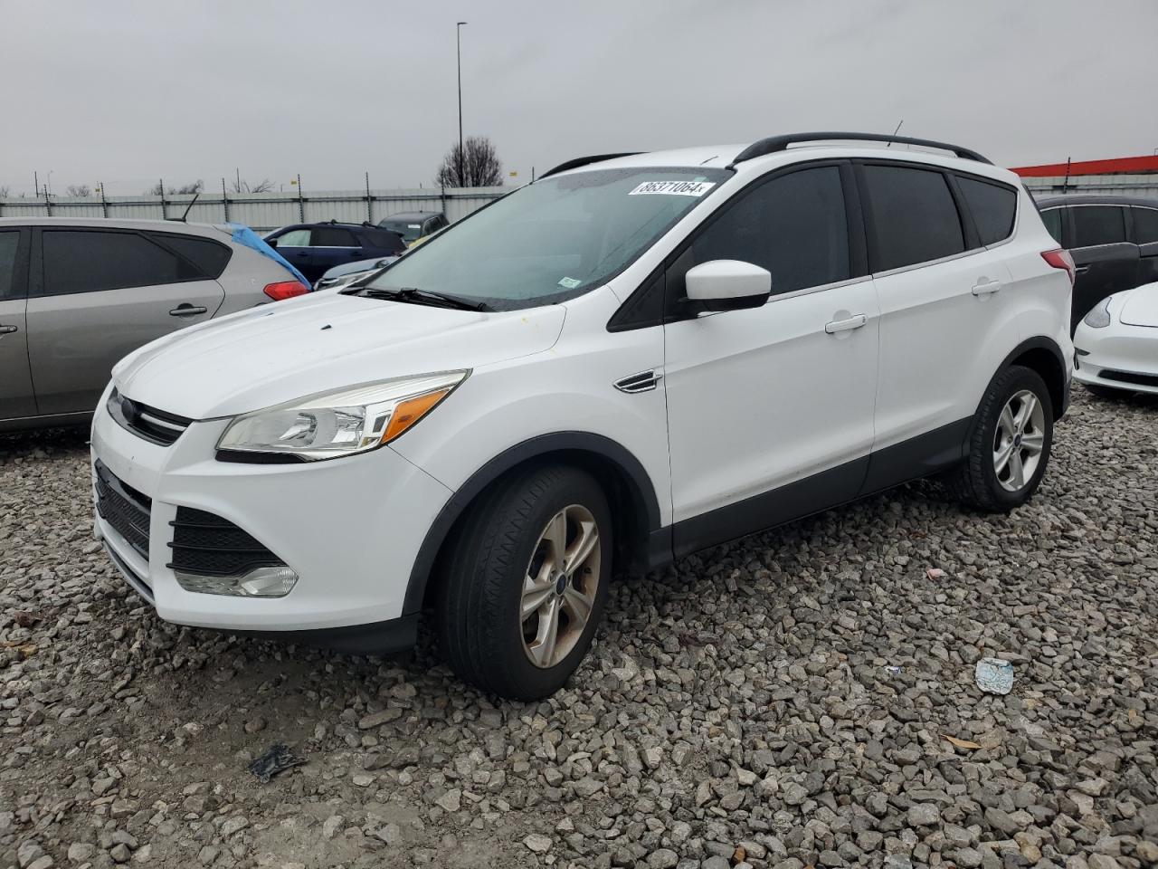 VIN 1FMCU0G96FUC81546 2015 FORD ESCAPE no.1