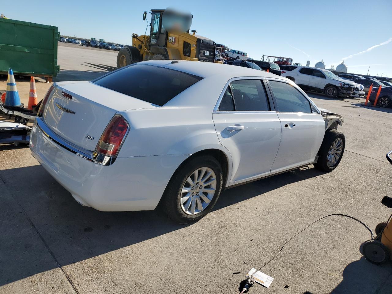 2014 Chrysler 300 - Image 3