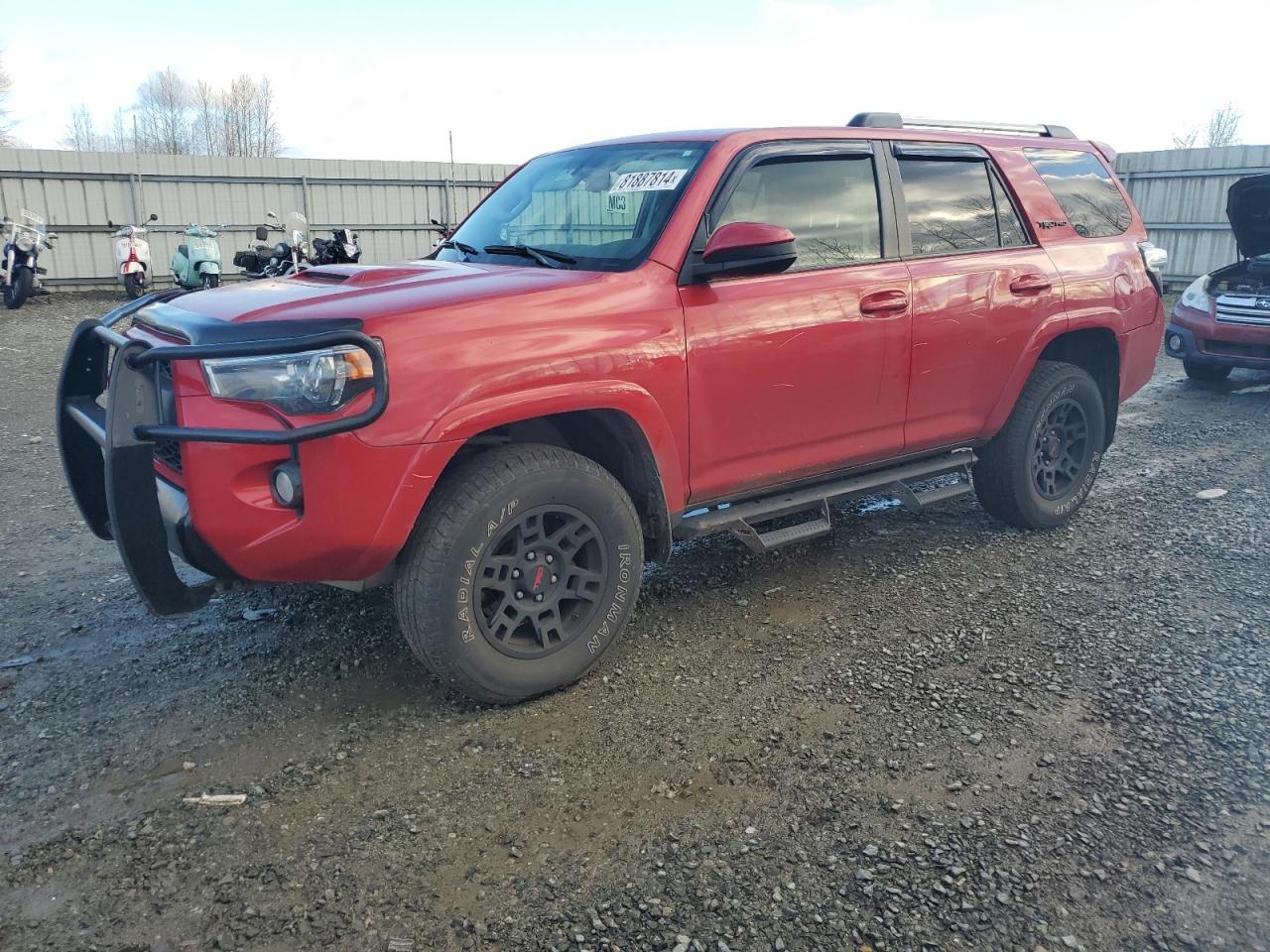 VIN JTEBU5JR2H5479944 2017 TOYOTA 4RUNNER no.1