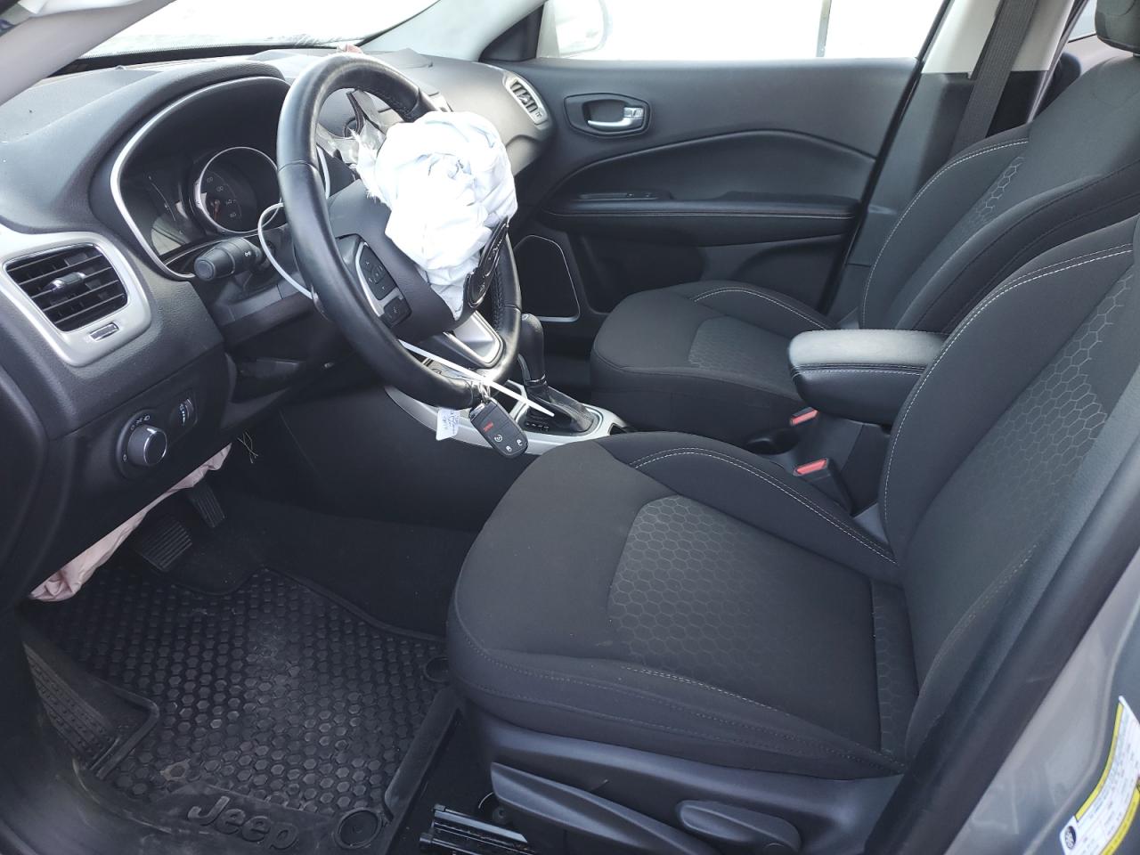 2021 Jeep Compass Sport VIN: 3C4NJDAB8MT571979 Lot: 84771694