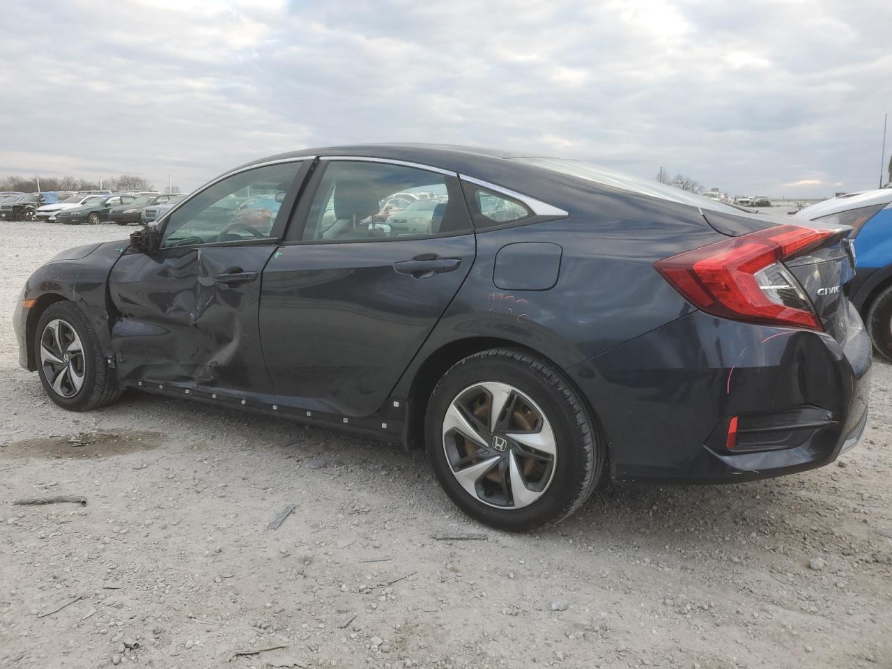 2019 Honda Civic - Image 2