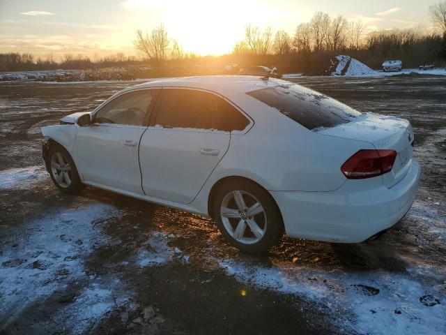  VOLKSWAGEN PASSAT 2012 Biały