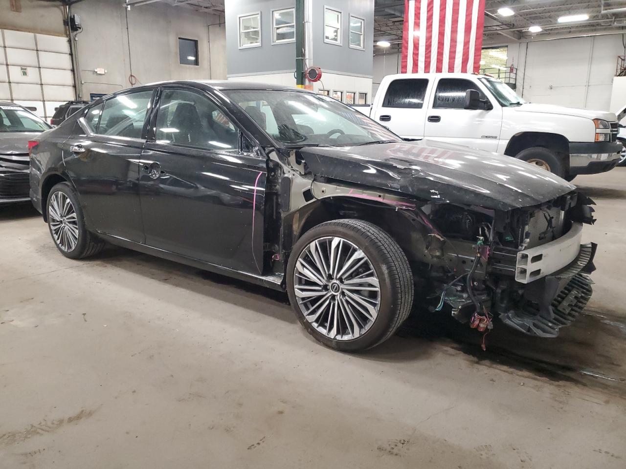 2024 Nissan Altima - Image 4
