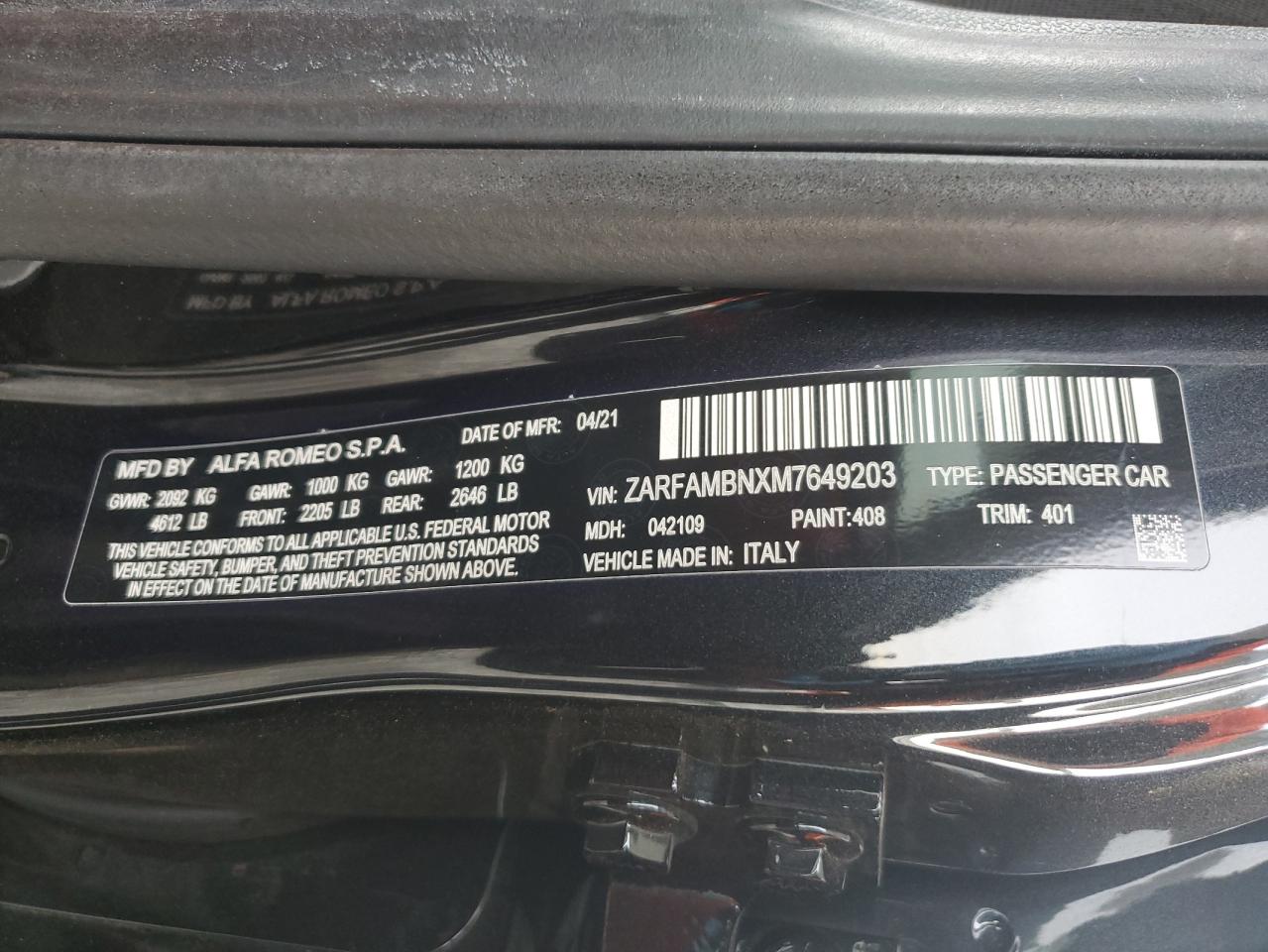 2021 Alfa Romeo Giulia - Image 12