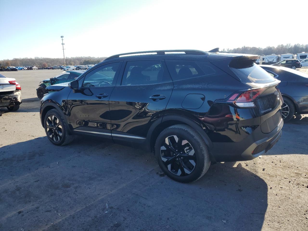 2023 Kia Sportage - Image 2