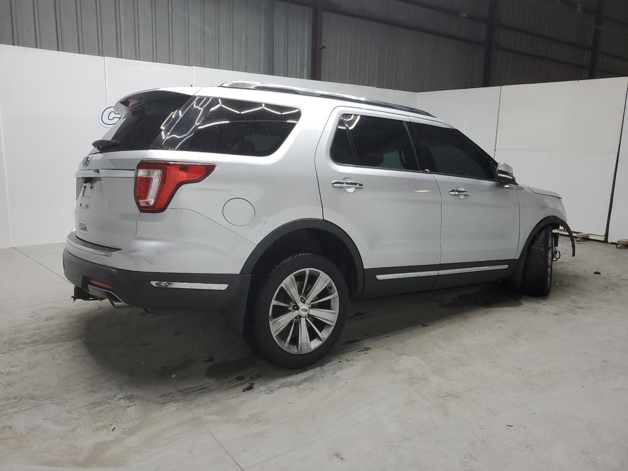 2018 Ford Explorer - Image 3