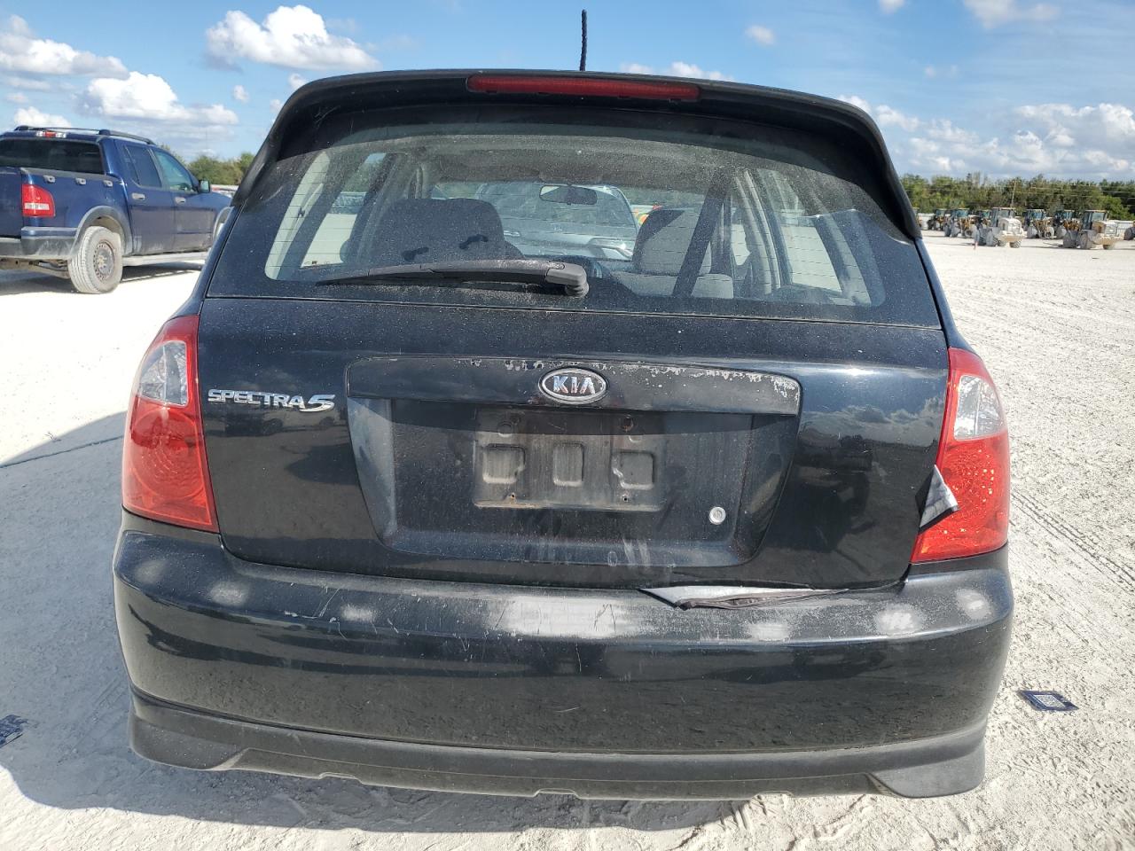 2006 Kia Spectra5 VIN: KNAFE161565338312 Lot: 86679804