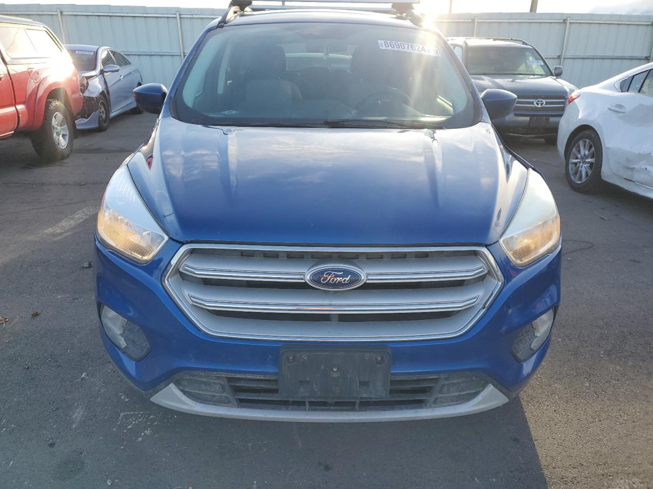 VIN 1FMCU9GD1JUA47140 2018 FORD ESCAPE no.5