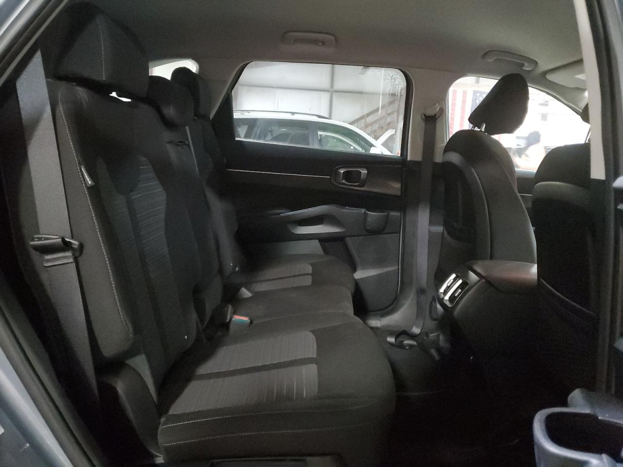 2024 Kia Sorento - Image 11
