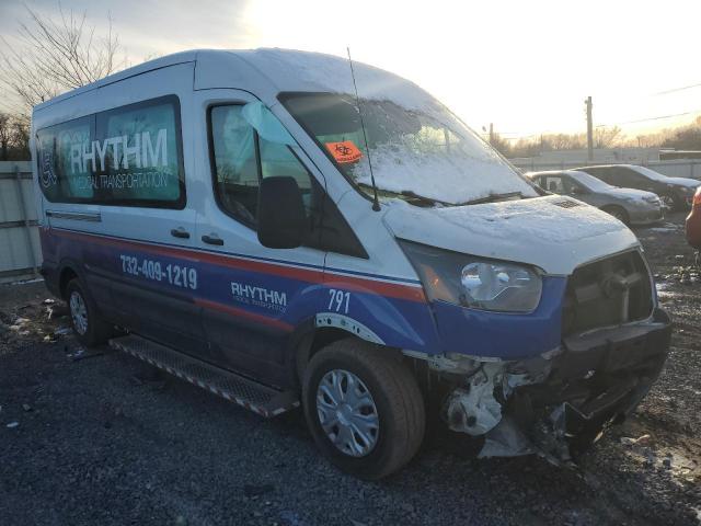 FORD TRANSIT 2022 Белы