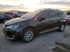 2019 Chrysler Pacifica Touring L للبيع في Las Vegas، NV - Side