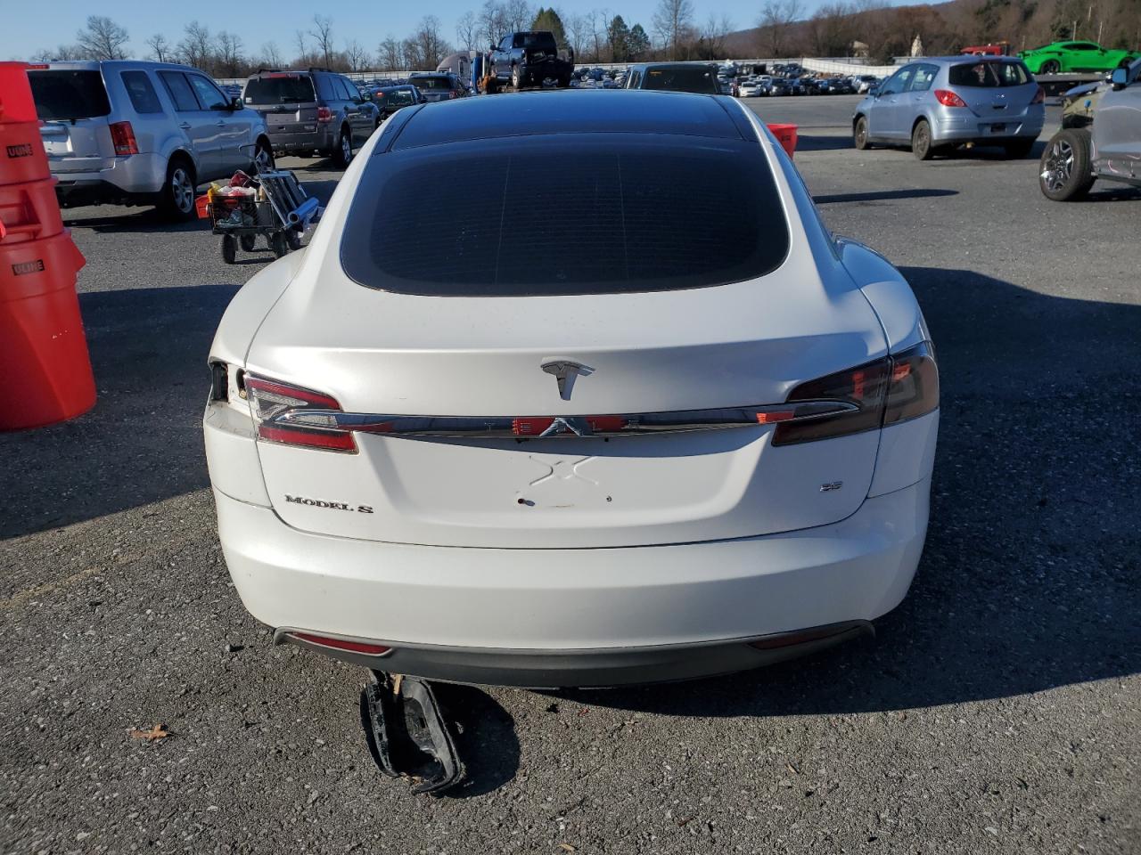 2013 Tesla Model S VIN: 5YJSA1CN0DFP03432 Lot: 84726894