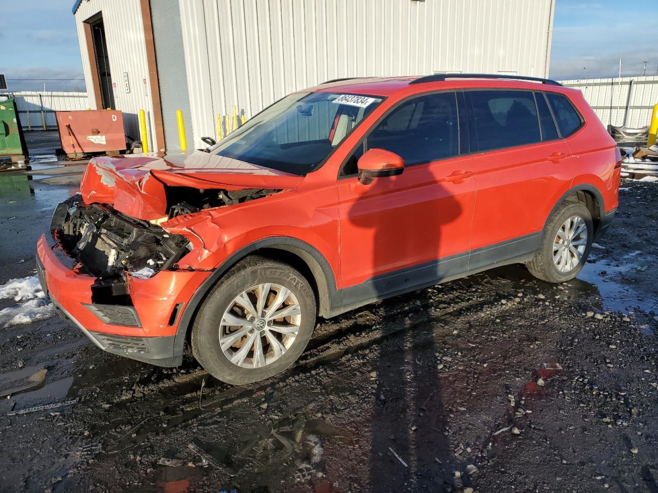 VIN 3VV0B7AX2JM071070 2018 VOLKSWAGEN TIGUAN no.1