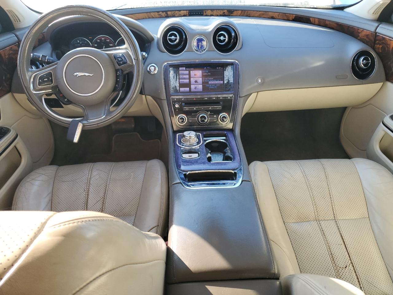 2013 Jaguar XJ - Image 8