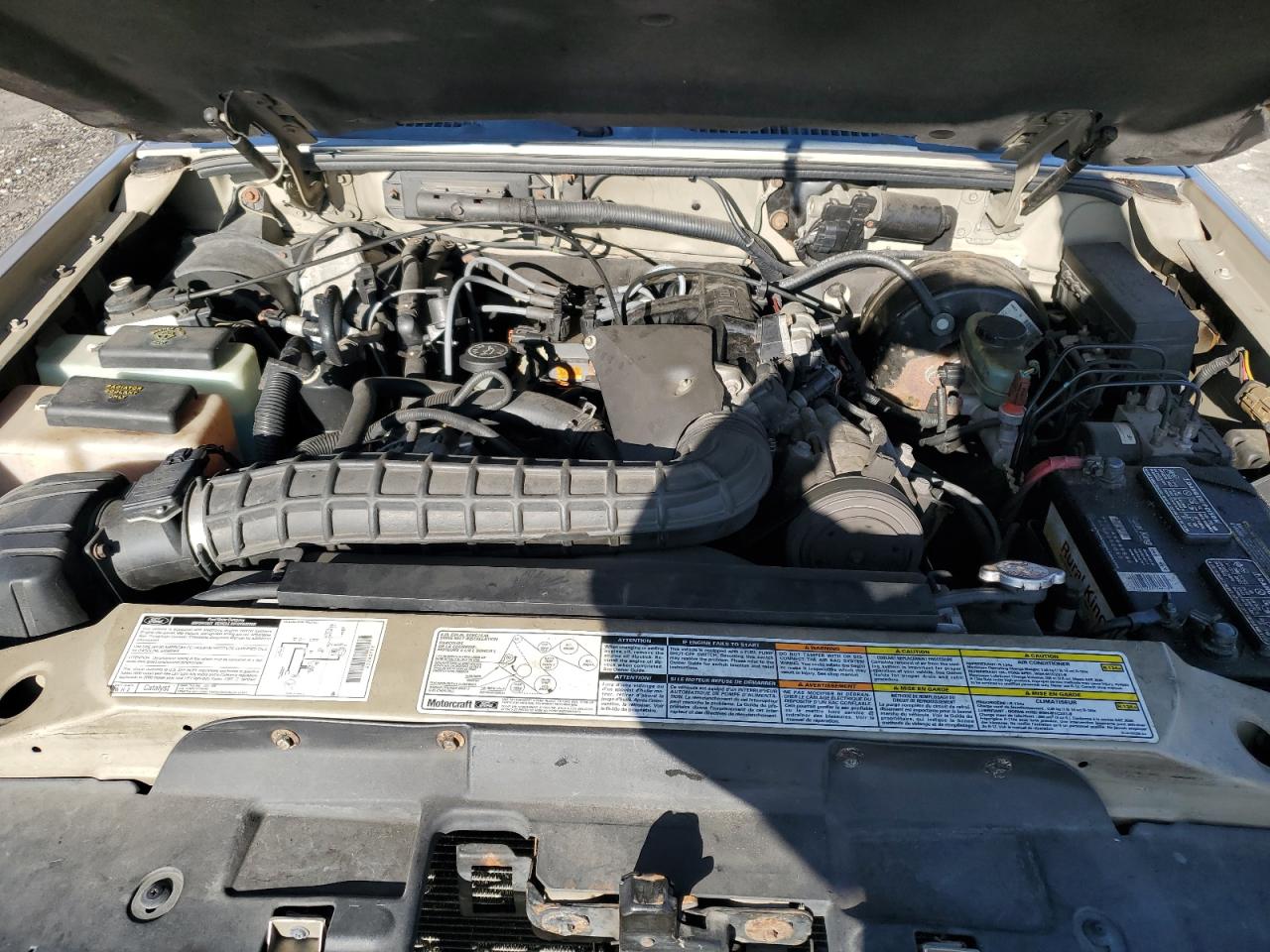 2000 Ford Explorer - Image 14