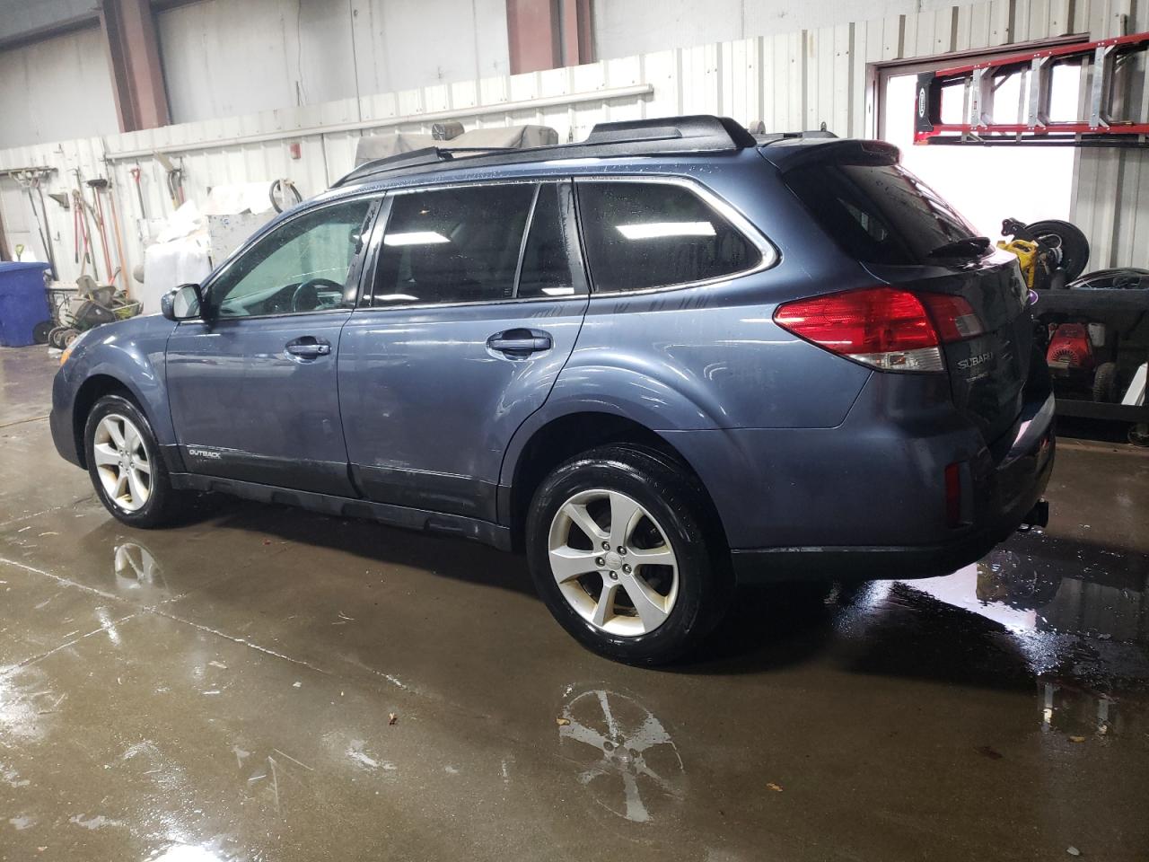 2013 Subaru Outback - Image 2