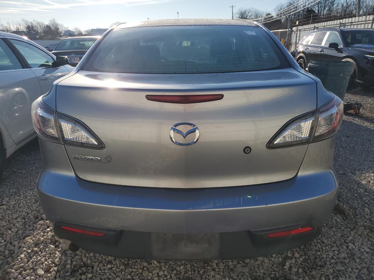 2011 Mazda 3 I VIN: JM1BL1UFXB1457531 Lot: 86106104