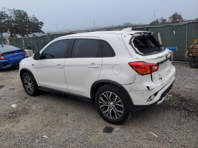  MITSUBISHI OUTLANDER 2018 Белы