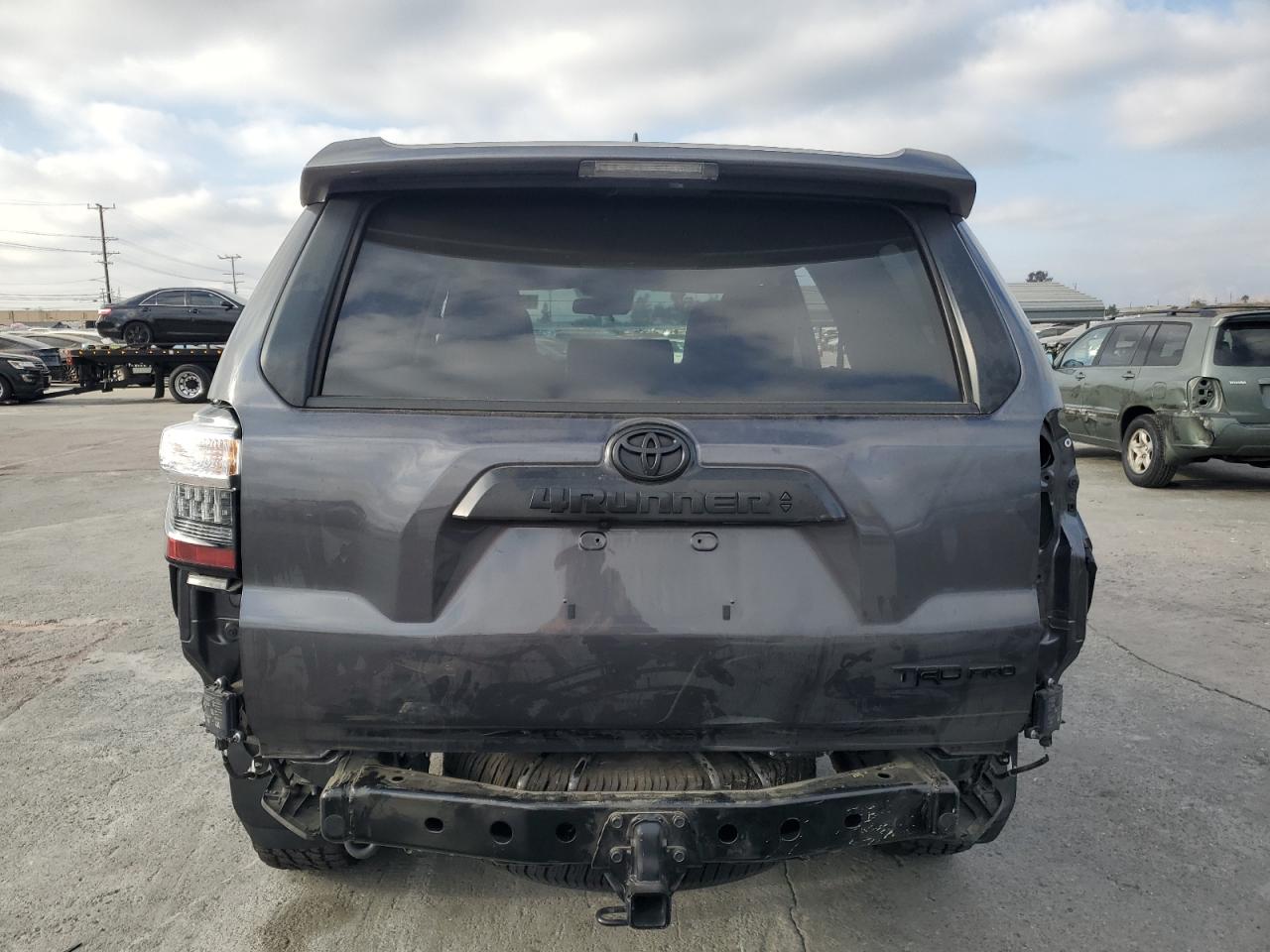 VIN JTELU5JRXP6161034 2023 TOYOTA 4RUNNER SE no.6