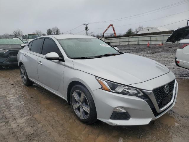  NISSAN ALTIMA 2019 Srebrny