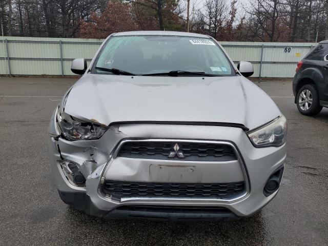  MITSUBISHI OUTLANDER 2015 Srebrny