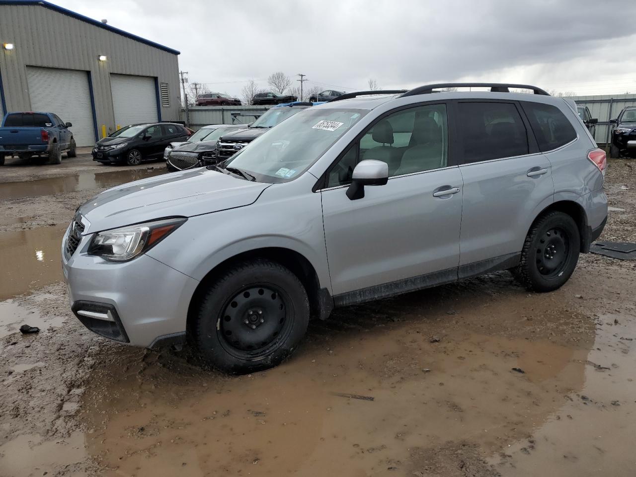 VIN JF2SJARC0JH601891 2018 SUBARU FORESTER no.1