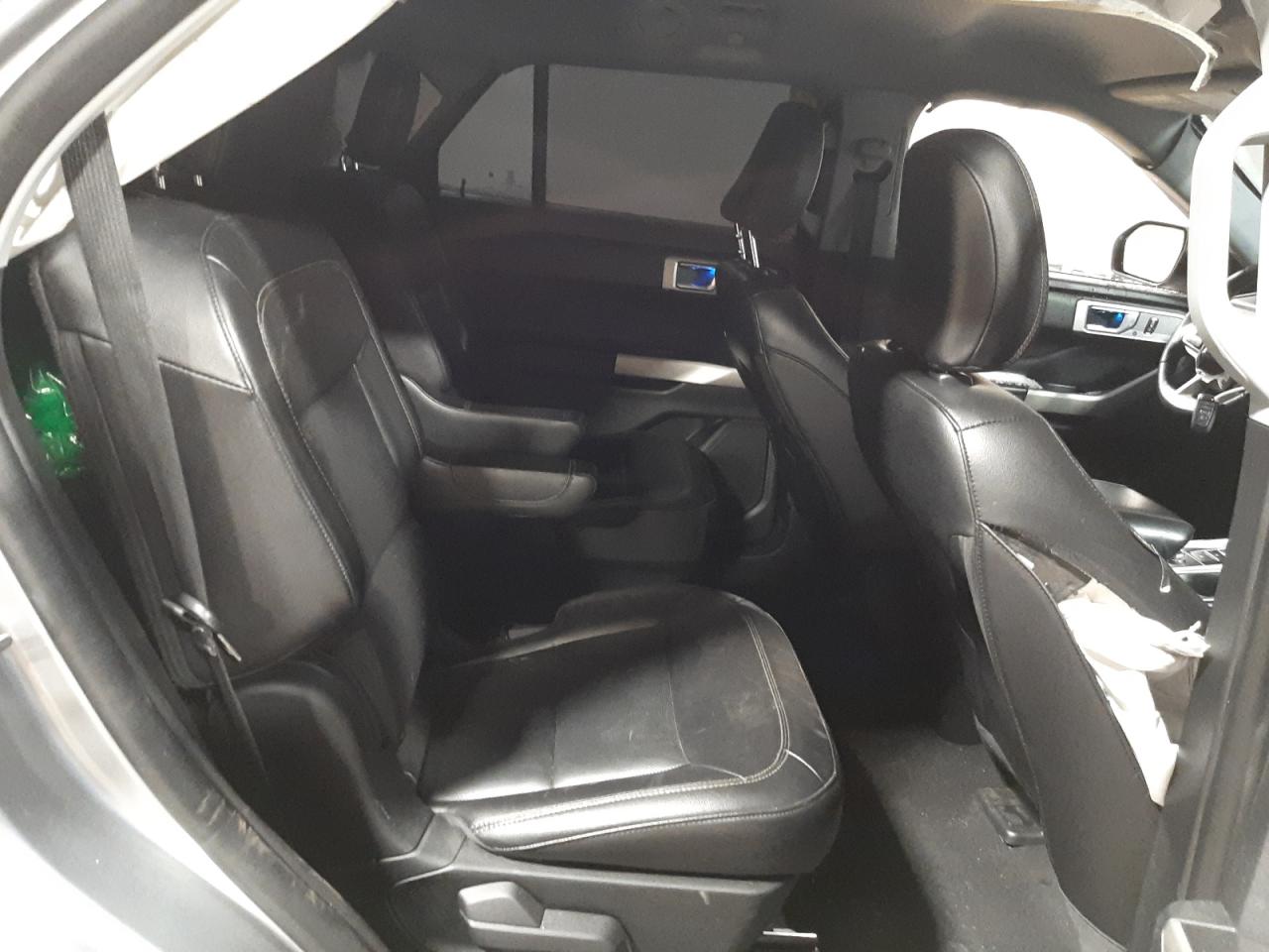 2021 Ford Explorer - Image 11