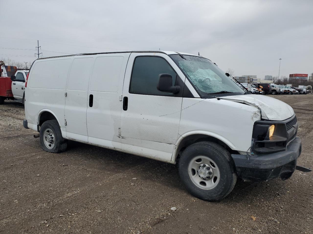 VIN 1GCWGFFA7E1167241 2014 CHEVROLET EXPRESS no.4