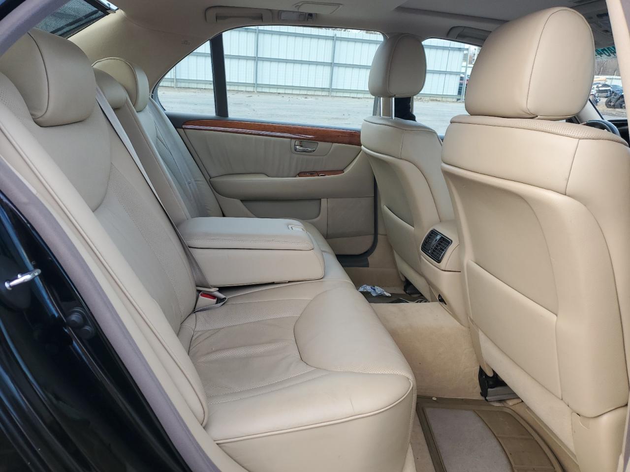 2004 Lexus Ls 430 VIN: JTHBN36F940142438 Lot: 83329464