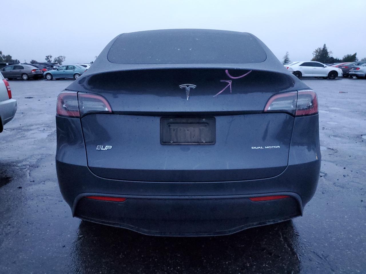 2021 Tesla Model Y VIN: 5YJYGAEE8MF212242 Lot: 85439664