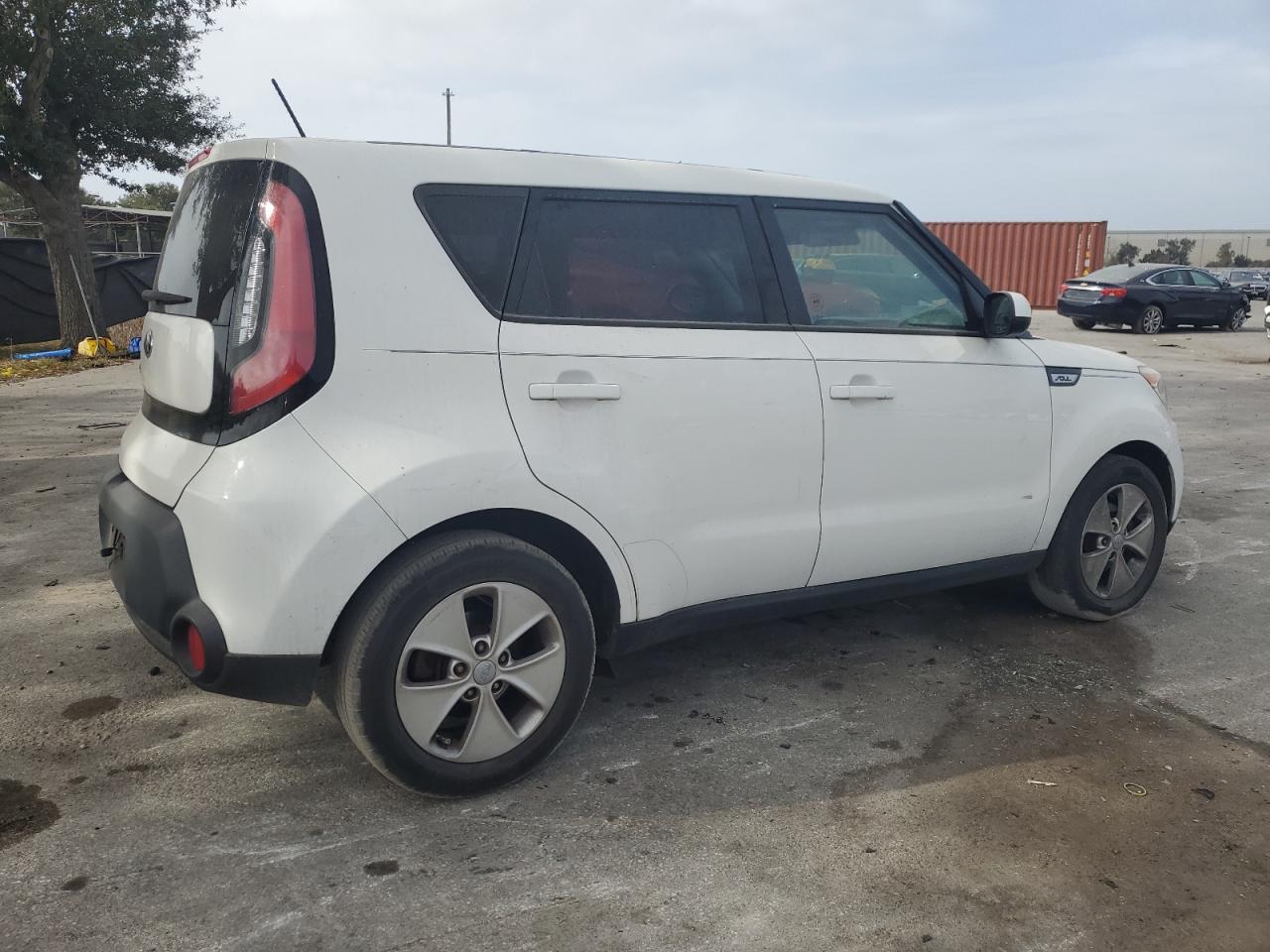 VIN KNDJN2A20G7244654 2016 KIA SOUL no.3