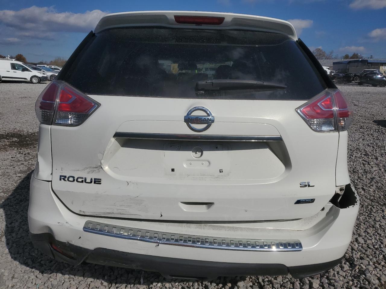 2014 Nissan Rogue - Image 6