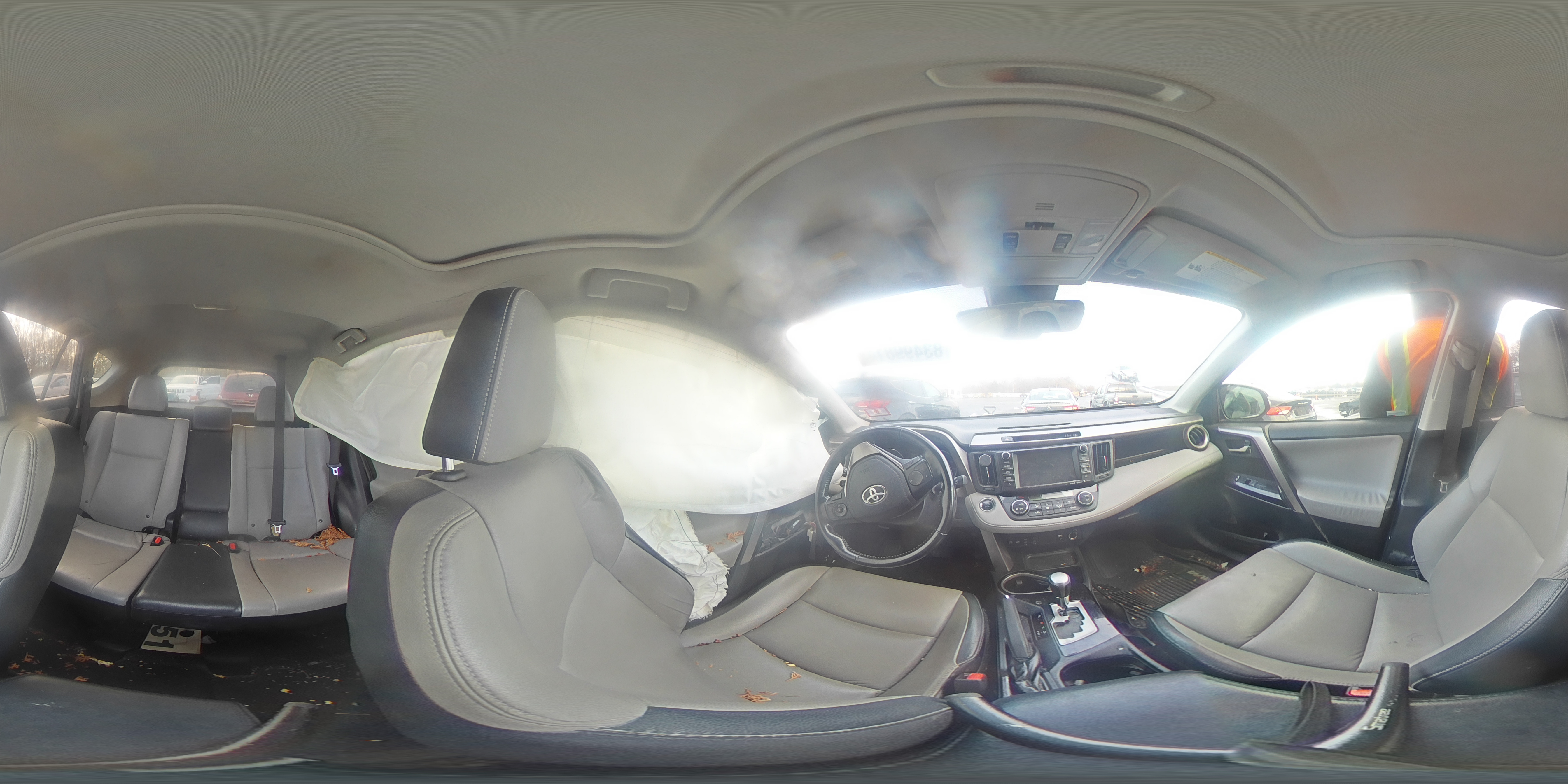 2017 Toyota RAV 4 - Image 13