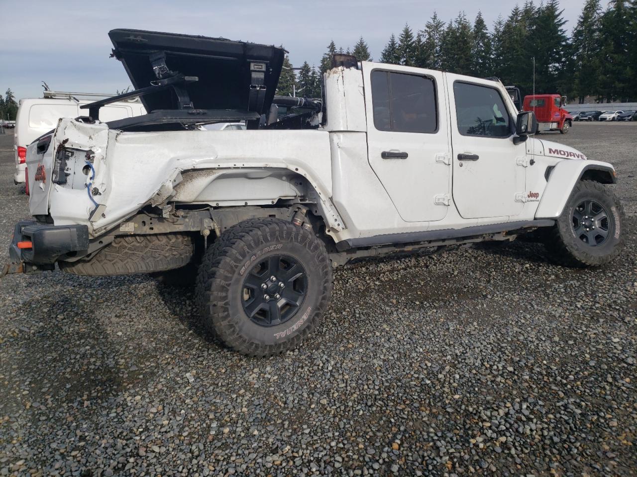 VIN 1C6JJTEG6LL217569 2020 JEEP GLADIATOR no.3