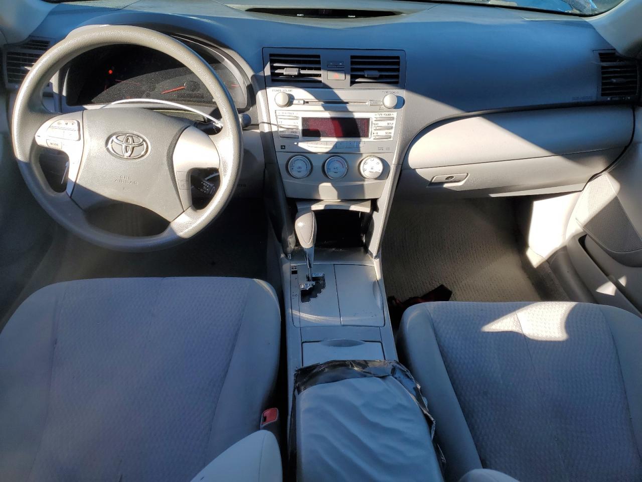 2011 Toyota Camry - Image 8