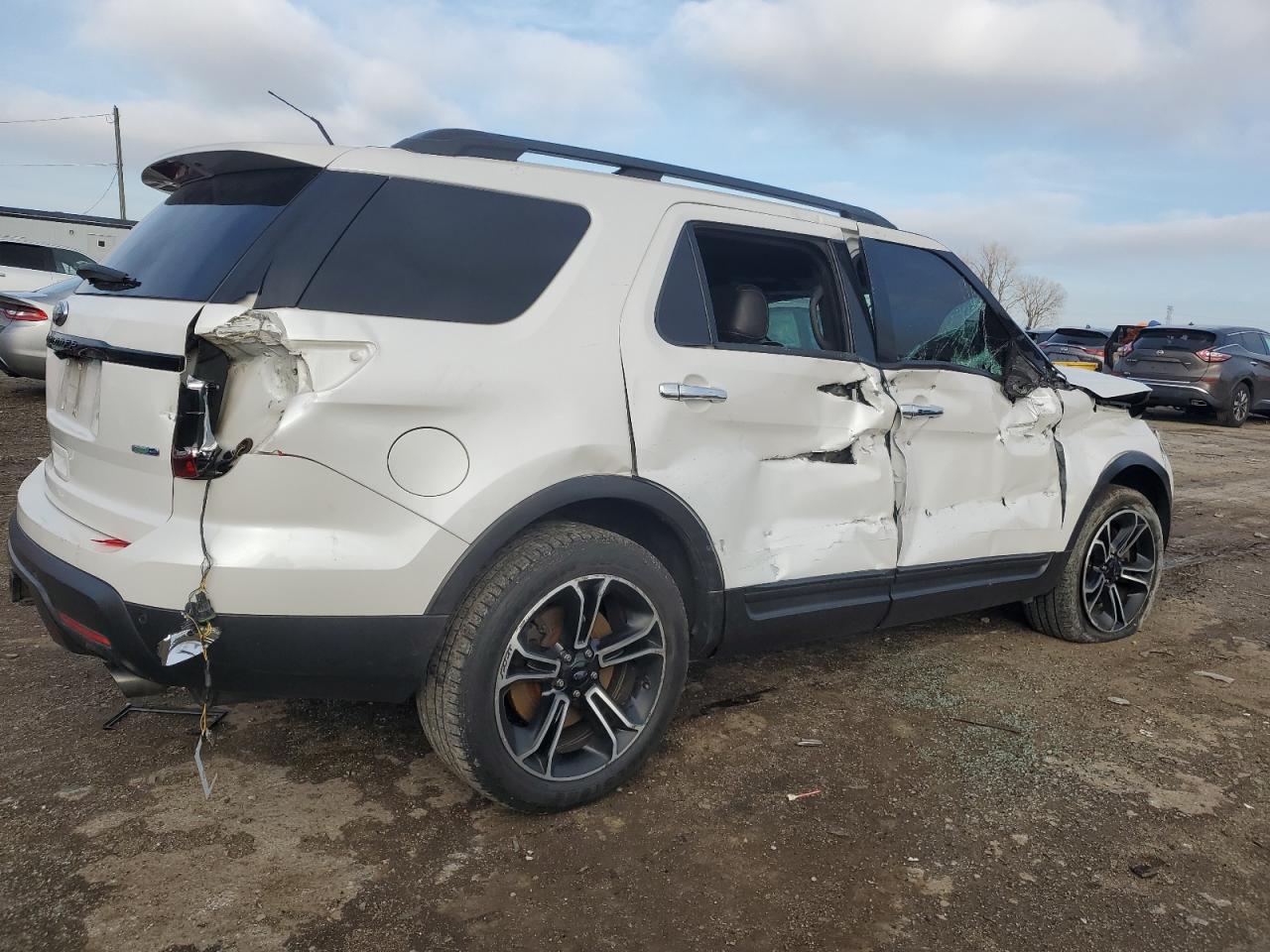2014 Ford Explorer - Image 3