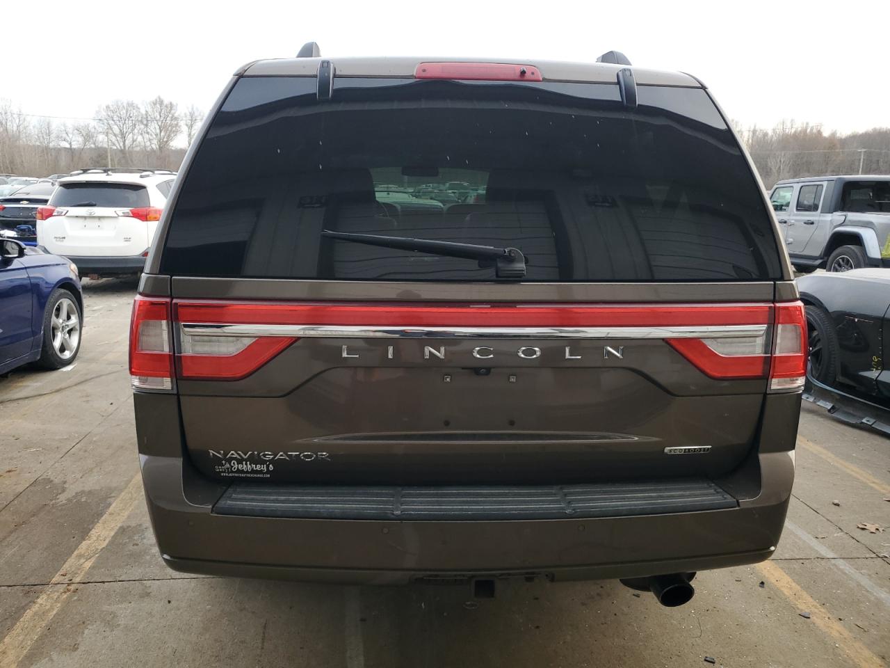 VIN 5LMJJ2JT3FEJ12138 2015 LINCOLN NAVIGATOR no.6