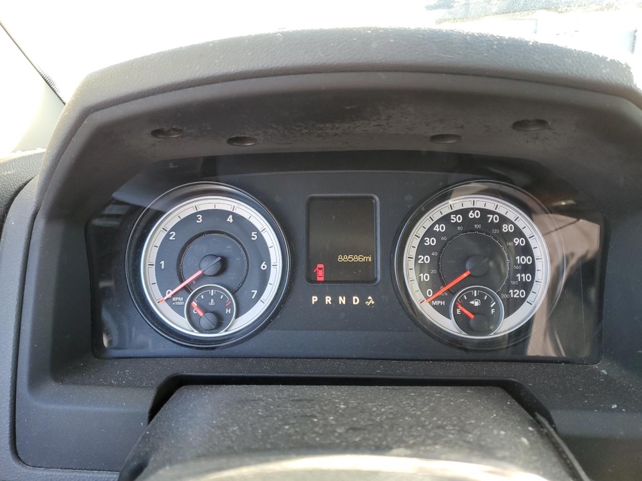 2014 RAM 1500 - Image 9